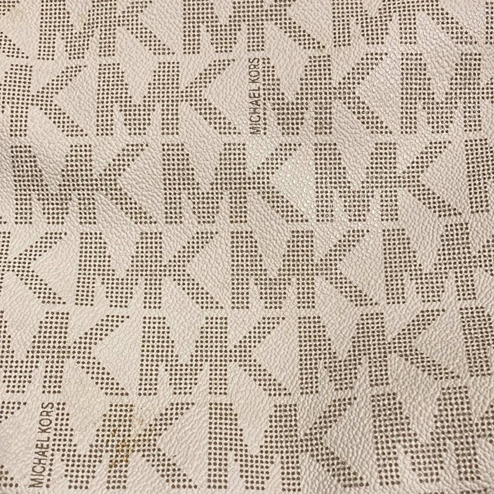 Michael Kors Handbag - Picture 9 of 9